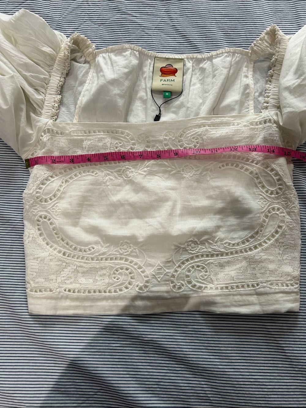 FARM Rio White Embroidered Peasant Crop Top - Picture 2 of 4